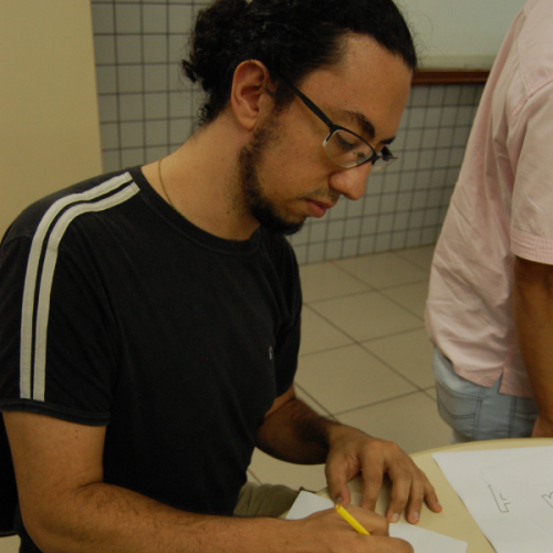 Último ano do curso de Design Gráfico na Faculdade de Tecnologia Senac Goiás em 2014.